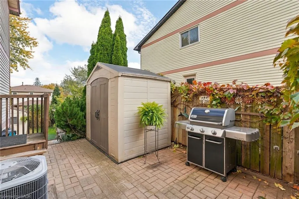 2266 Melissa Crescent