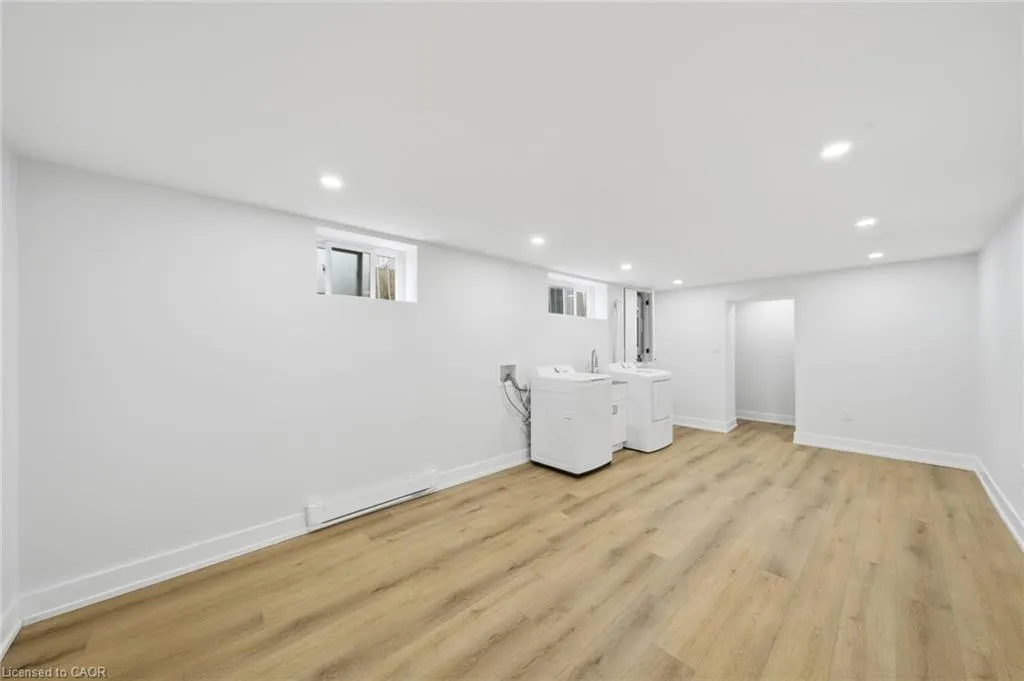 16 Elm Avenue