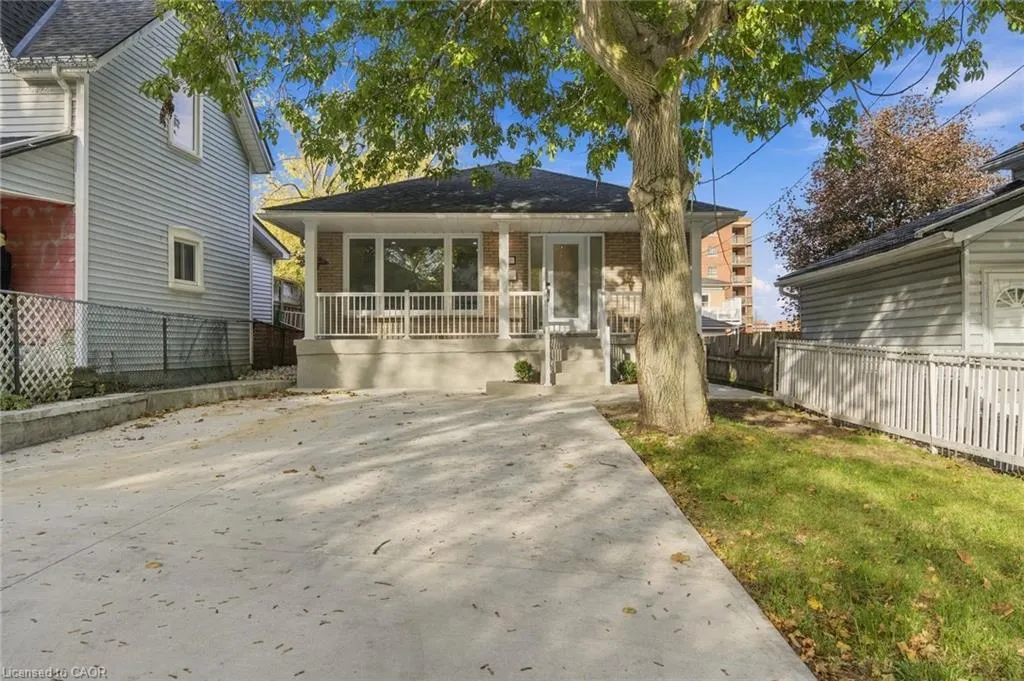 16 Elm Avenue