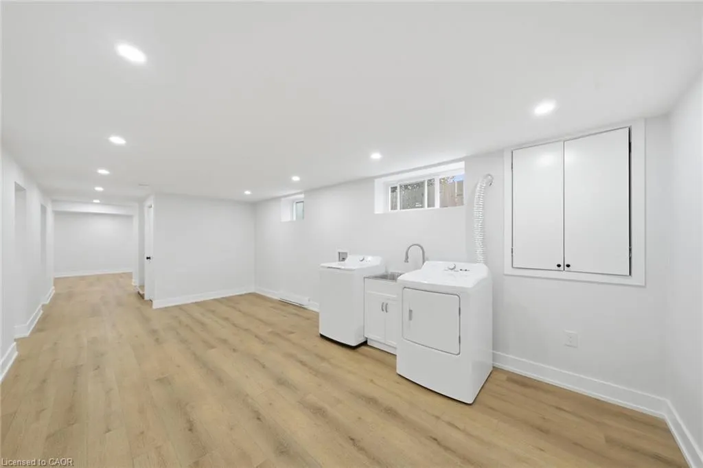16 Elm Avenue