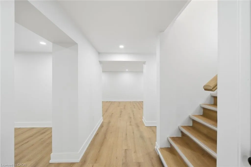 16 Elm Avenue