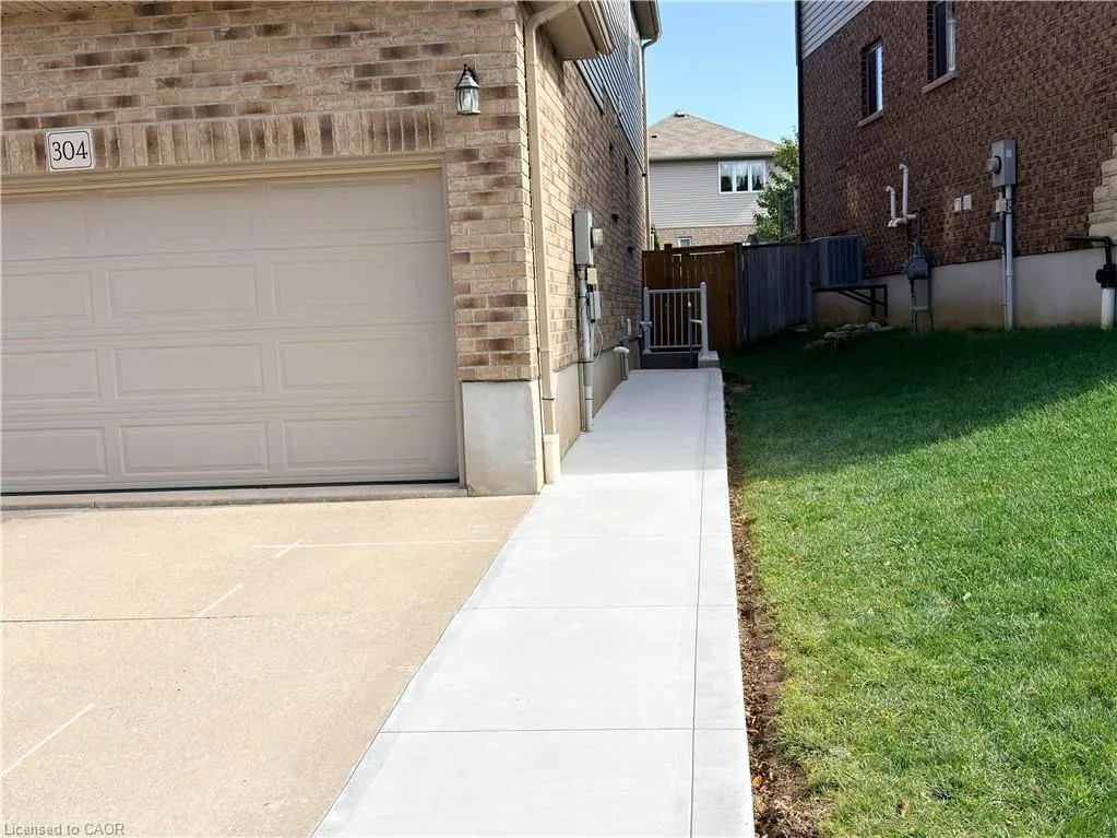 304 Westpark Crescent