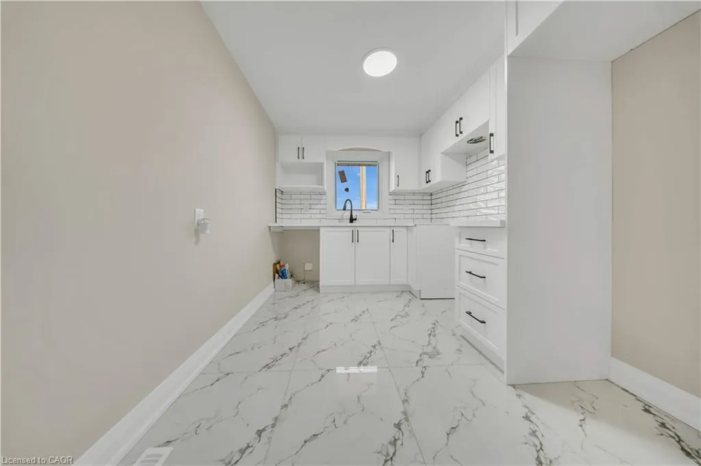 797 Doon Village Road