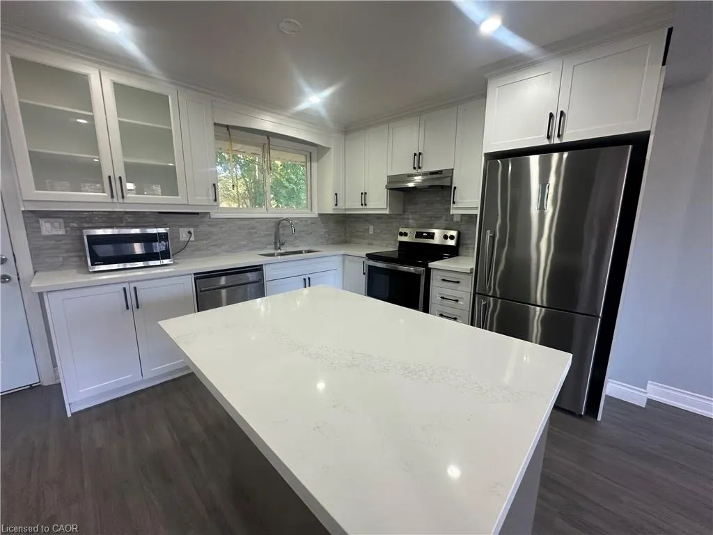 16 Poplar Street #Upper