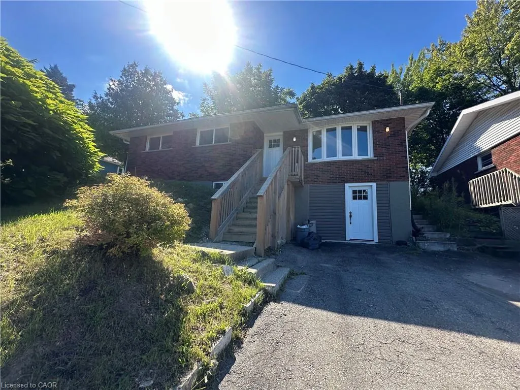 16 Poplar Street #Upper