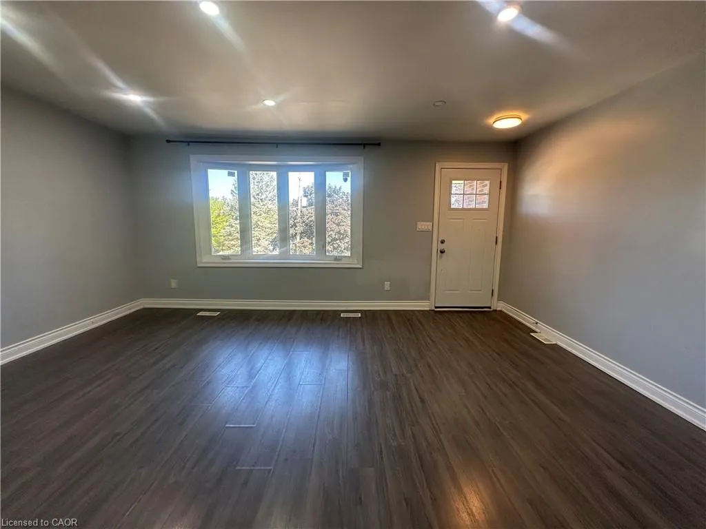 16 Poplar Street #Upper