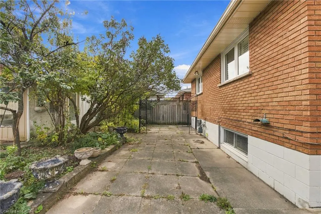 15 Flora Drive