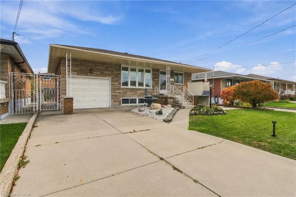 15 Flora Drive