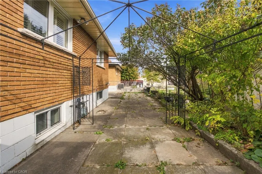 15 Flora Drive