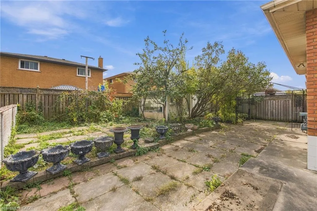 15 Flora Drive