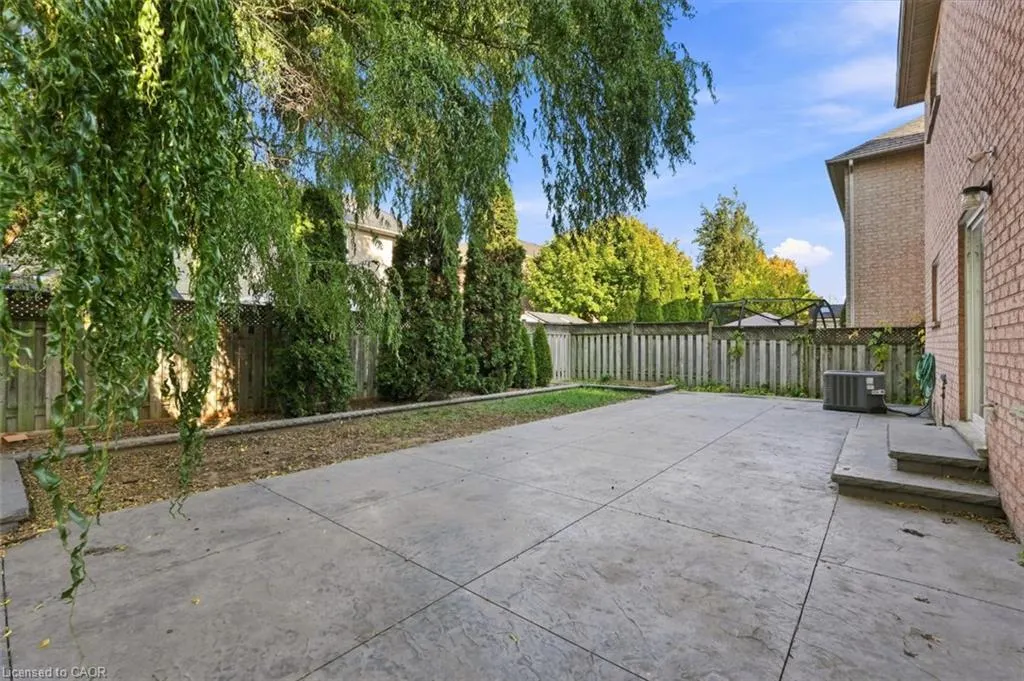 25 Bridgenorth Crescent