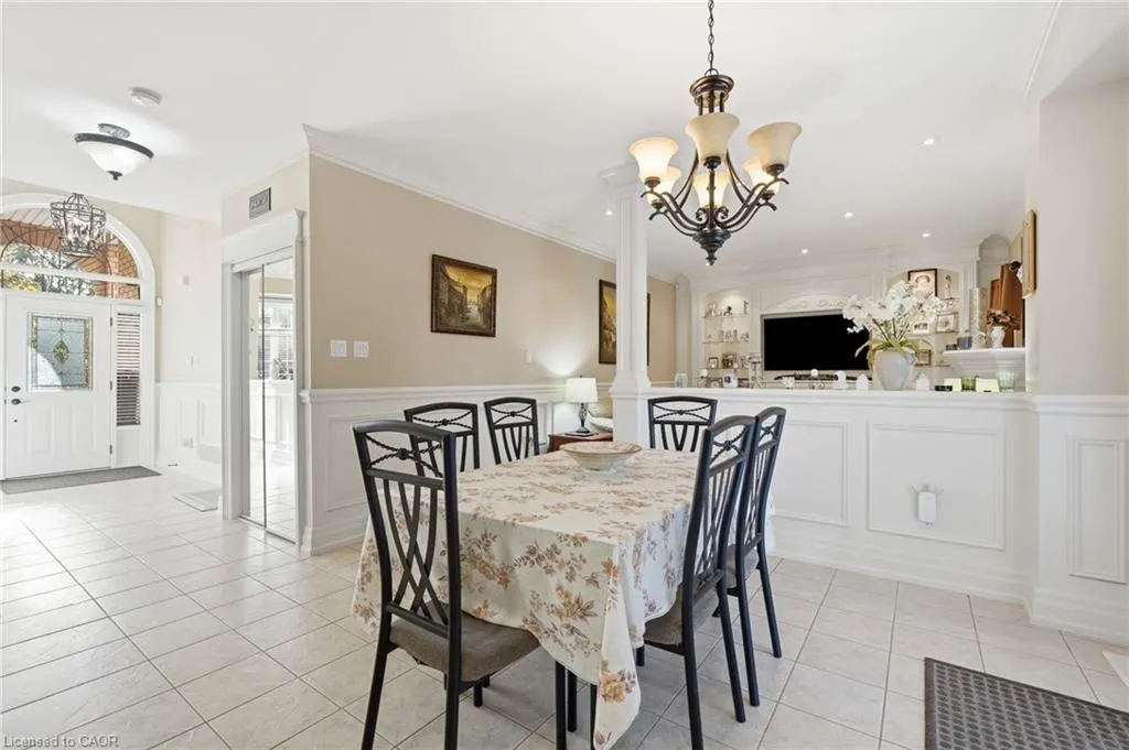 25 Bridgenorth Crescent