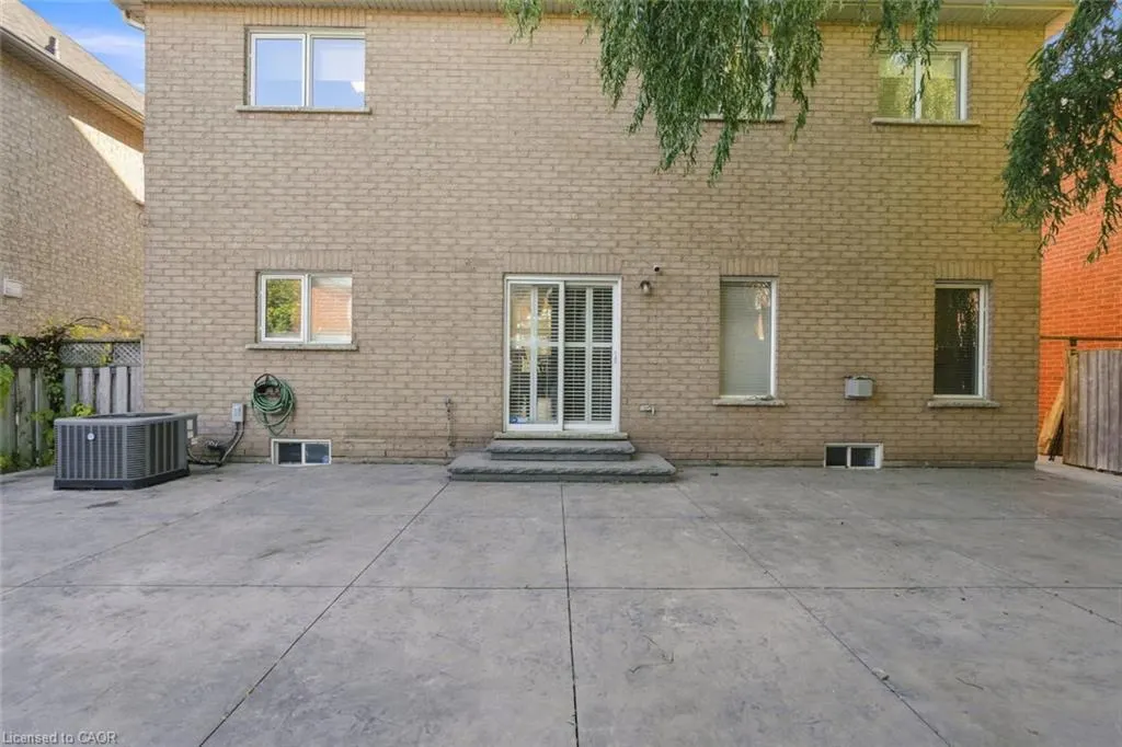 25 Bridgenorth Crescent