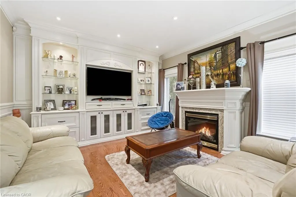 25 Bridgenorth Crescent