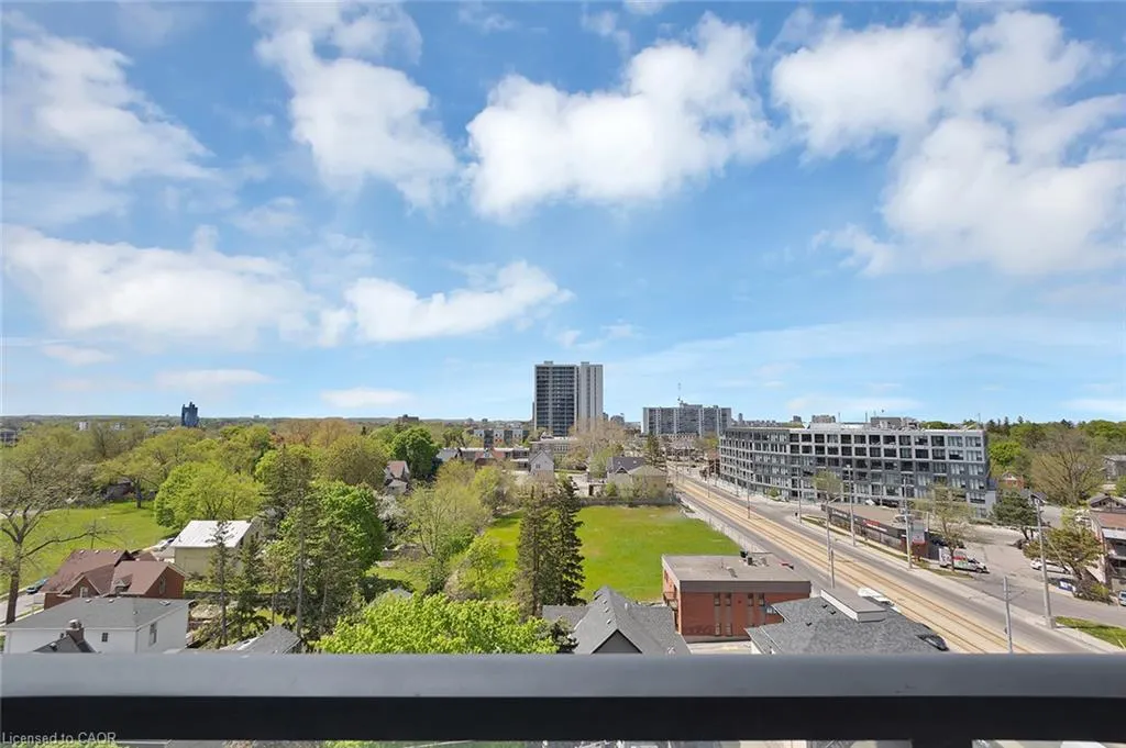 5 Wellington Street #807