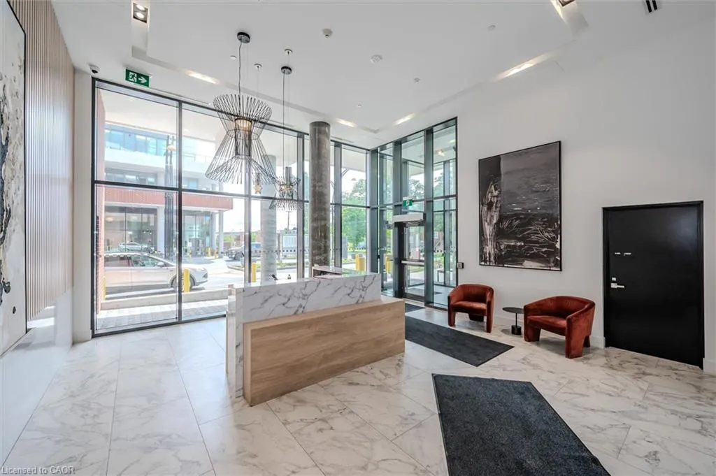 5 Wellington Street #807