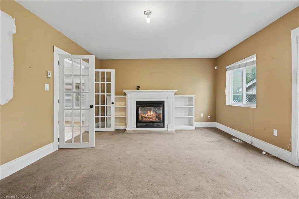 125 Dufferin Street E