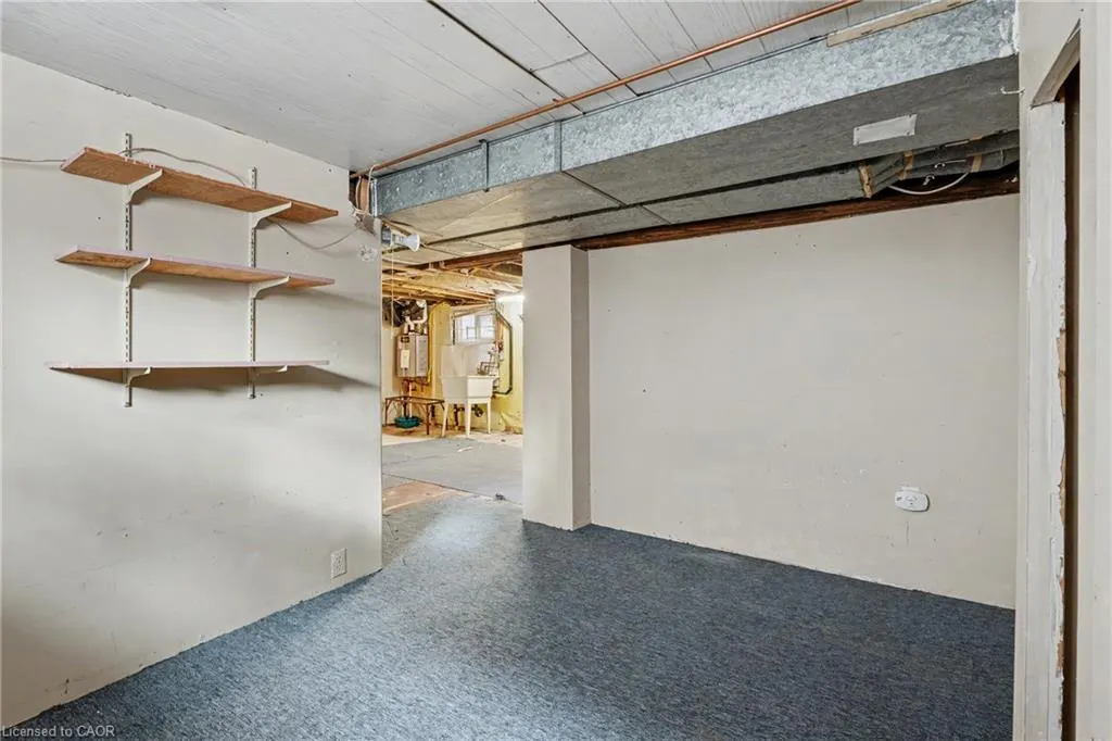 125 Dufferin Street E