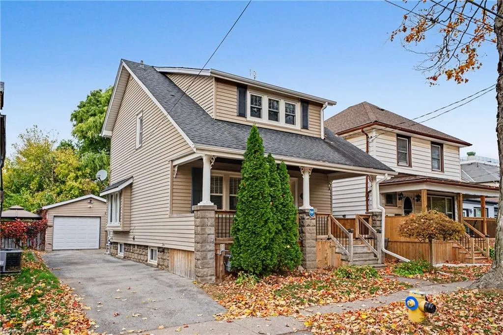 125 Dufferin Street E