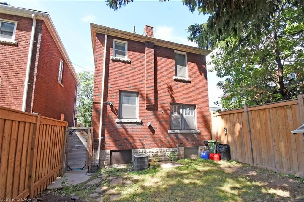 35 Tisdale Street S