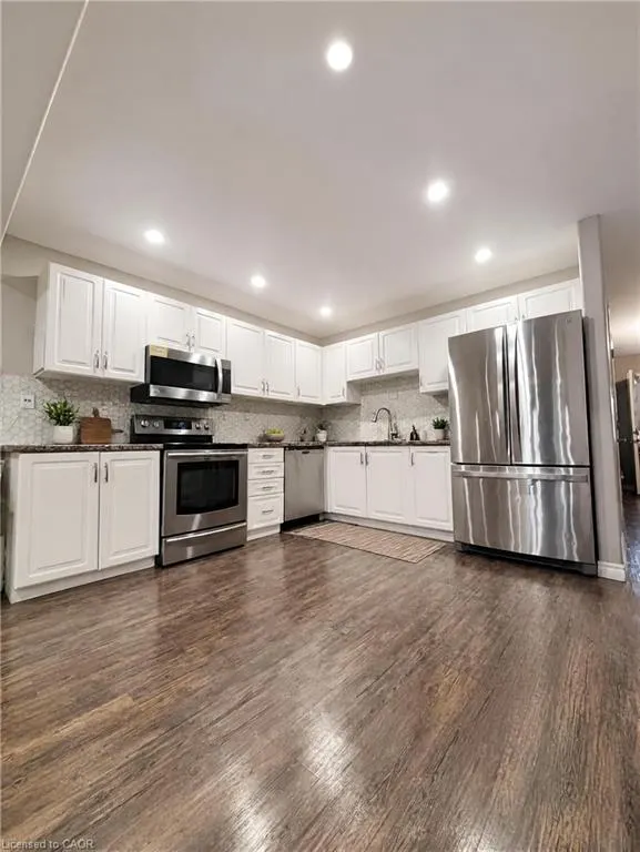 138 Heiman Street #Upper