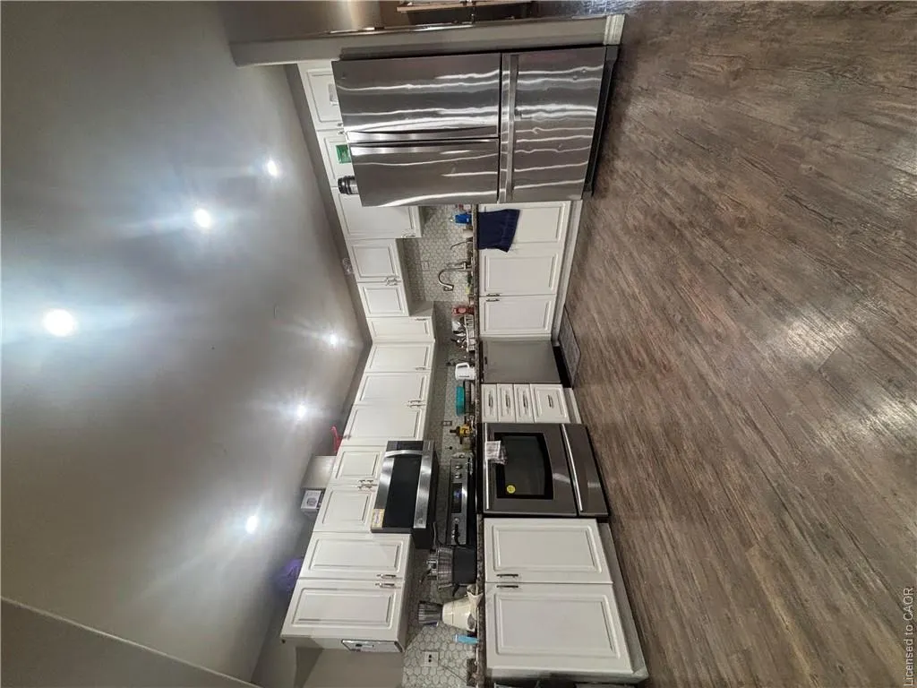 138 Heiman Street #Upper