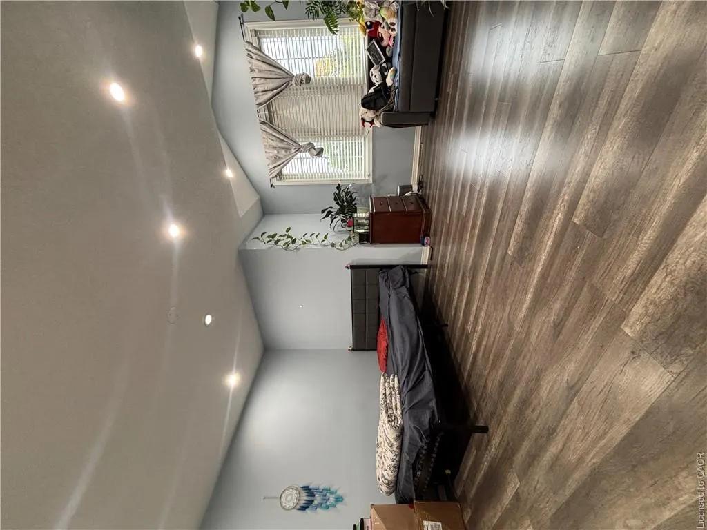 138 Heiman Street #Upper