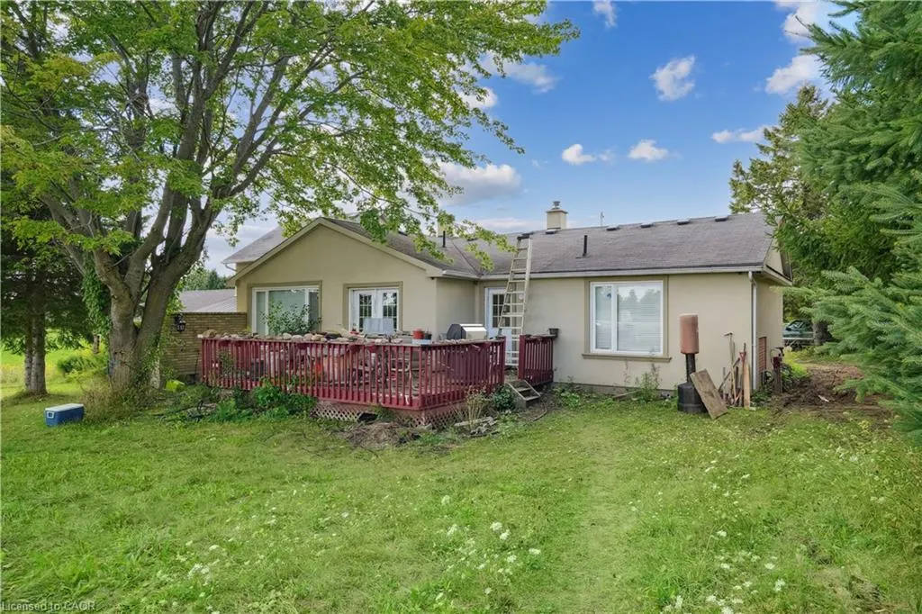 8033 Sideroad 10