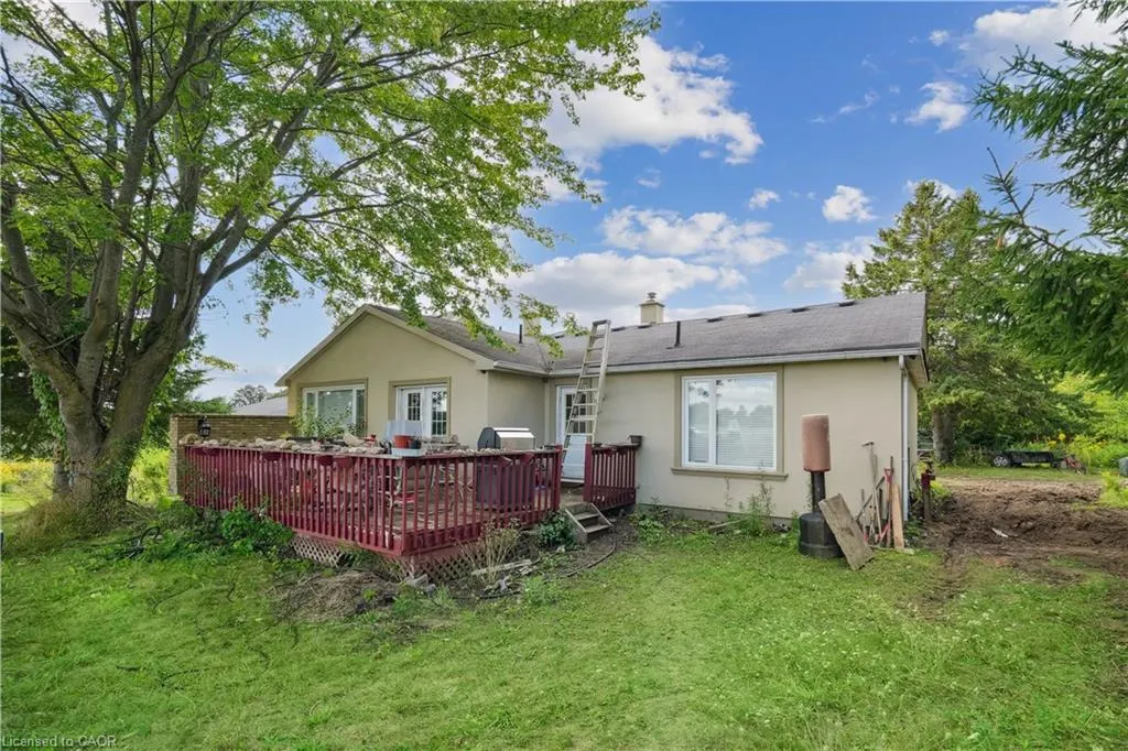 8033 Sideroad 10