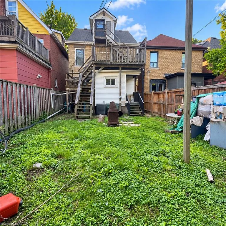 33 Cedar Avenue