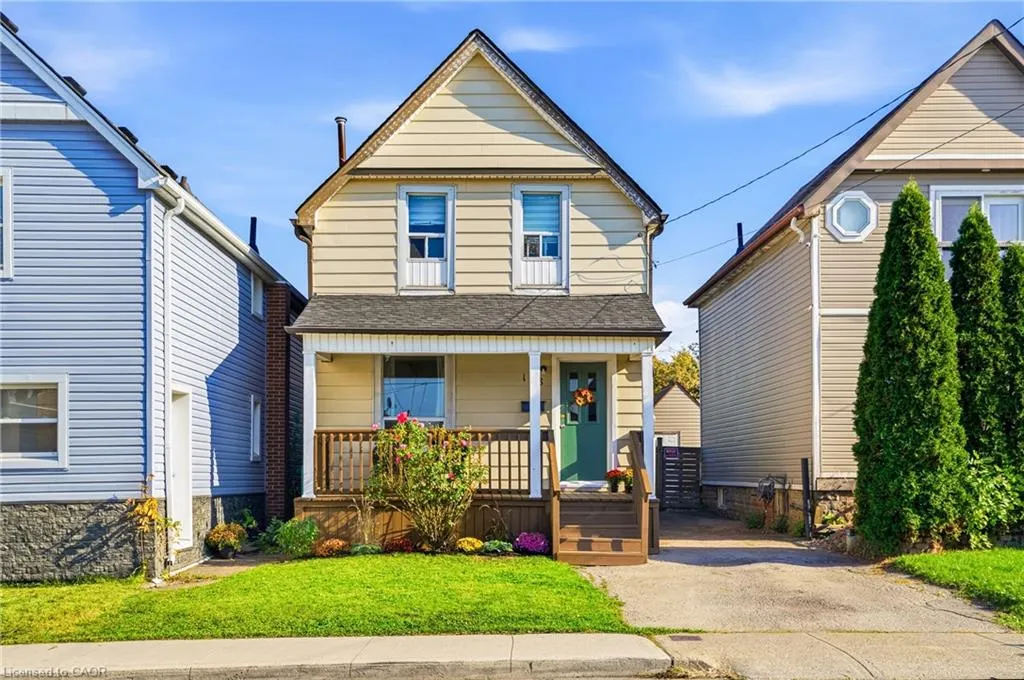 108 Robins Avenue