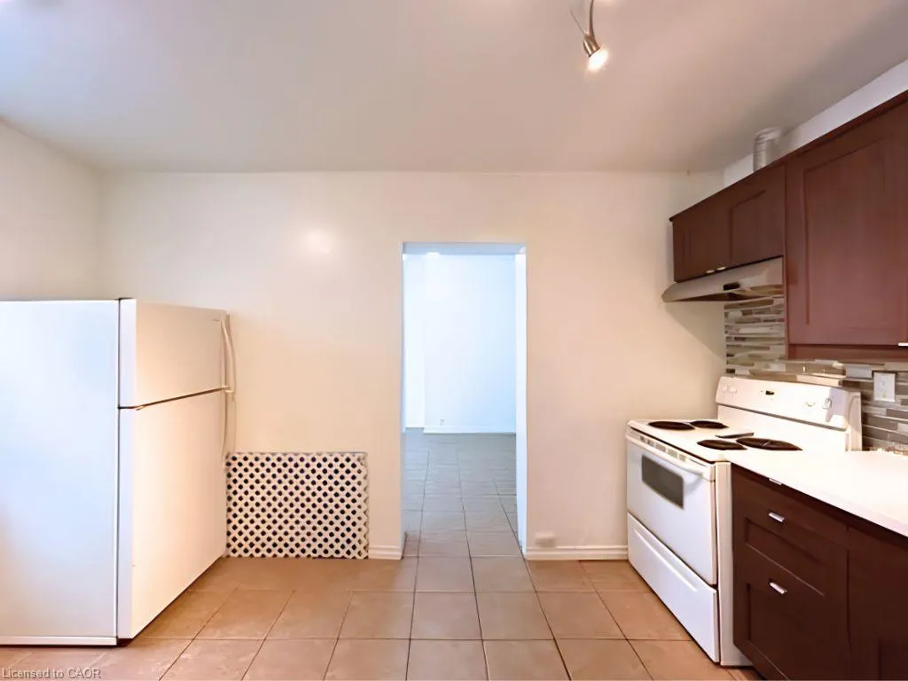 69 Sherman Avenue S #4