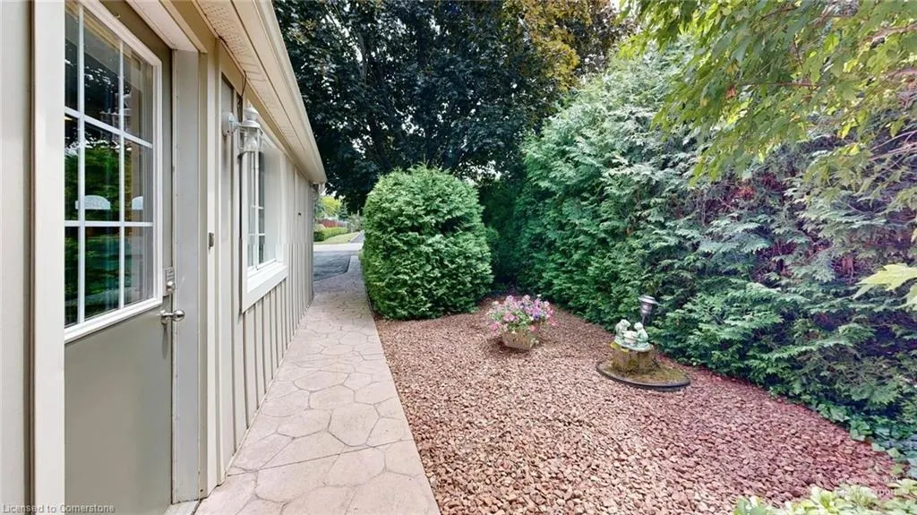 25 Garden Drive