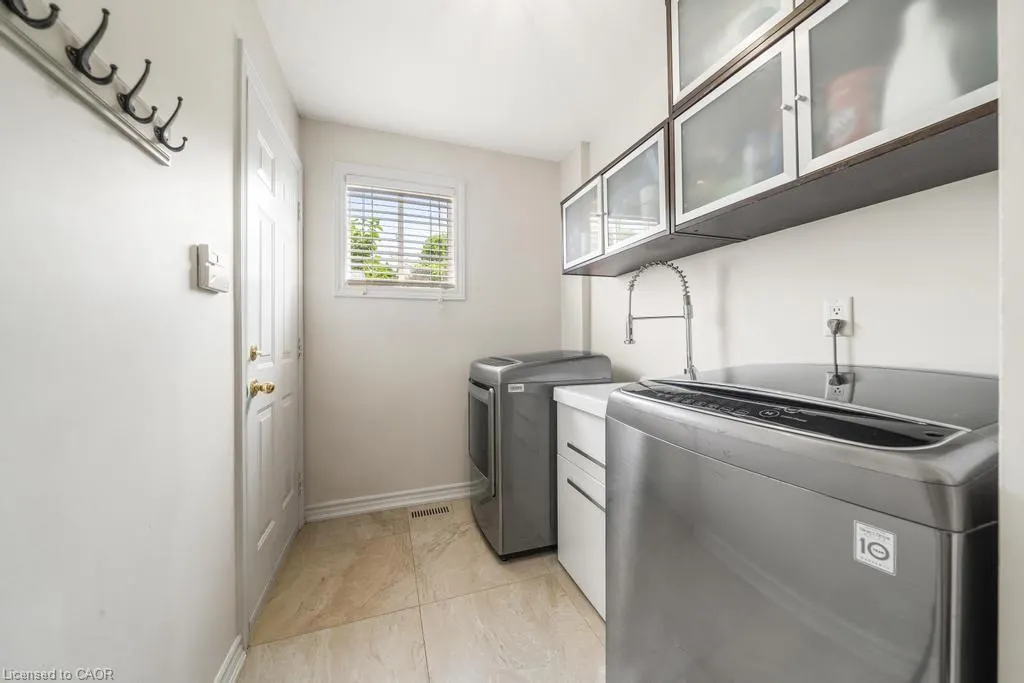 12 Valridge Court