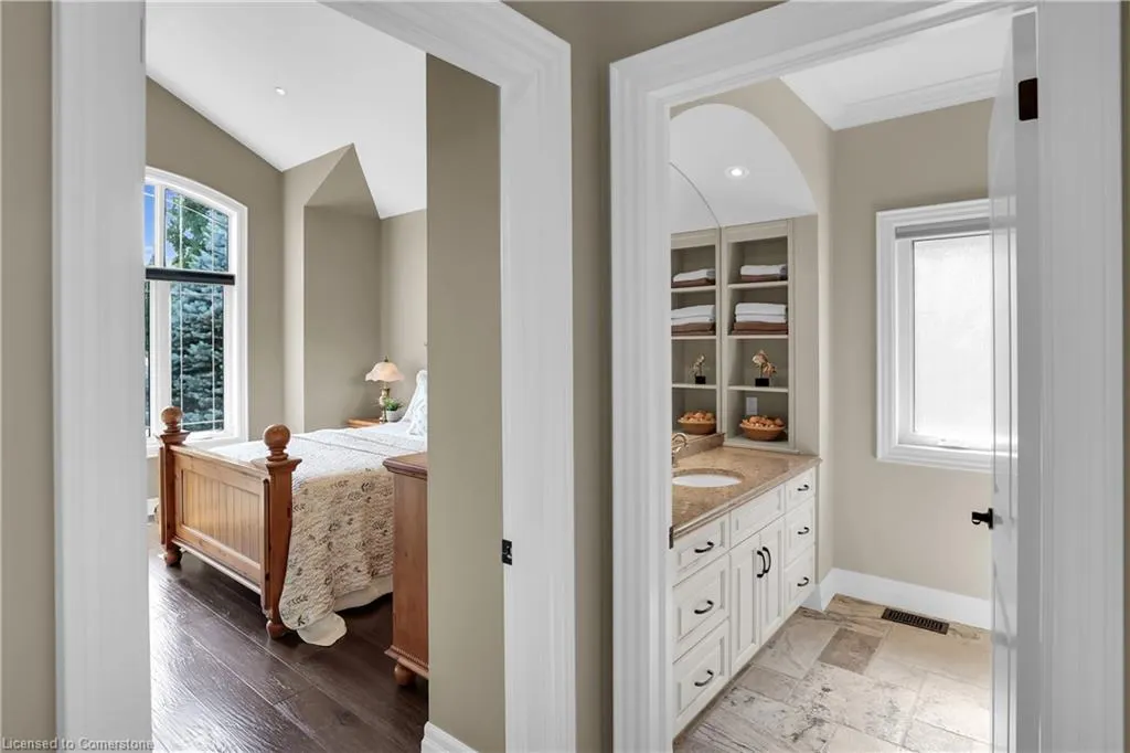 61 Lake Street, #4