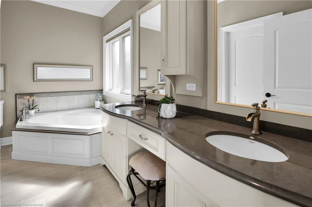 61 Lake Street, #4
