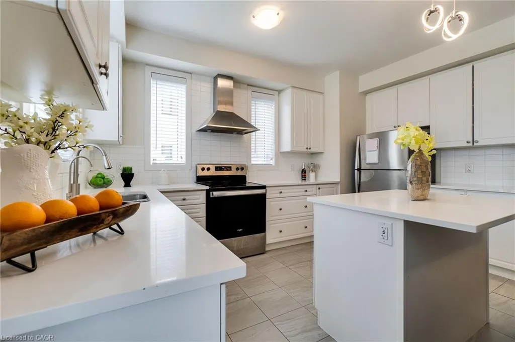 590 North Service Road, #98