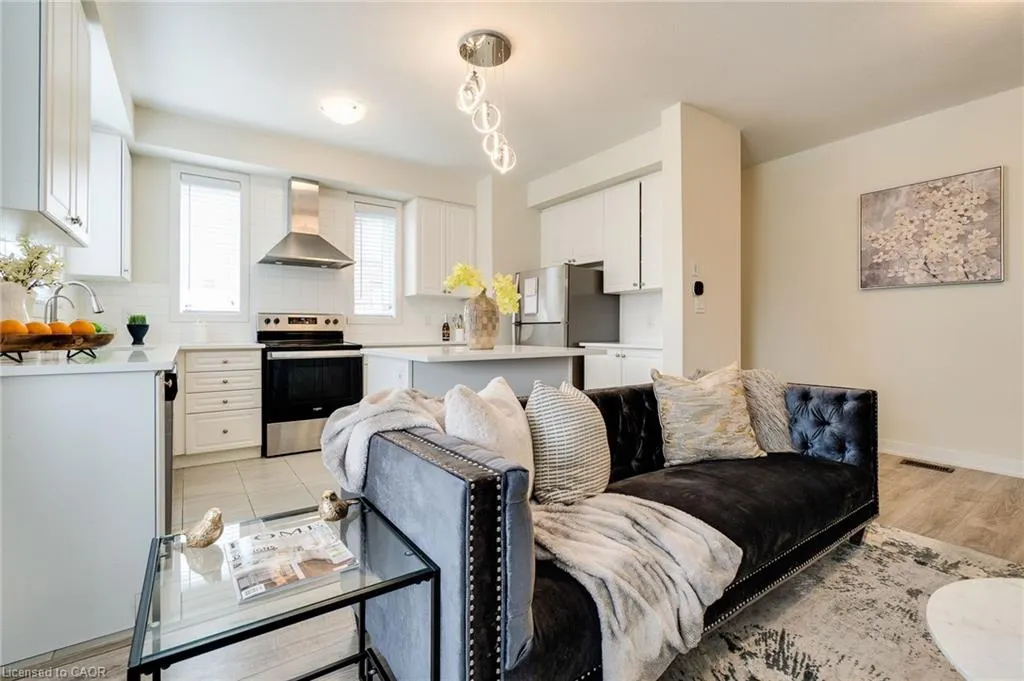 590 North Service Road, #98