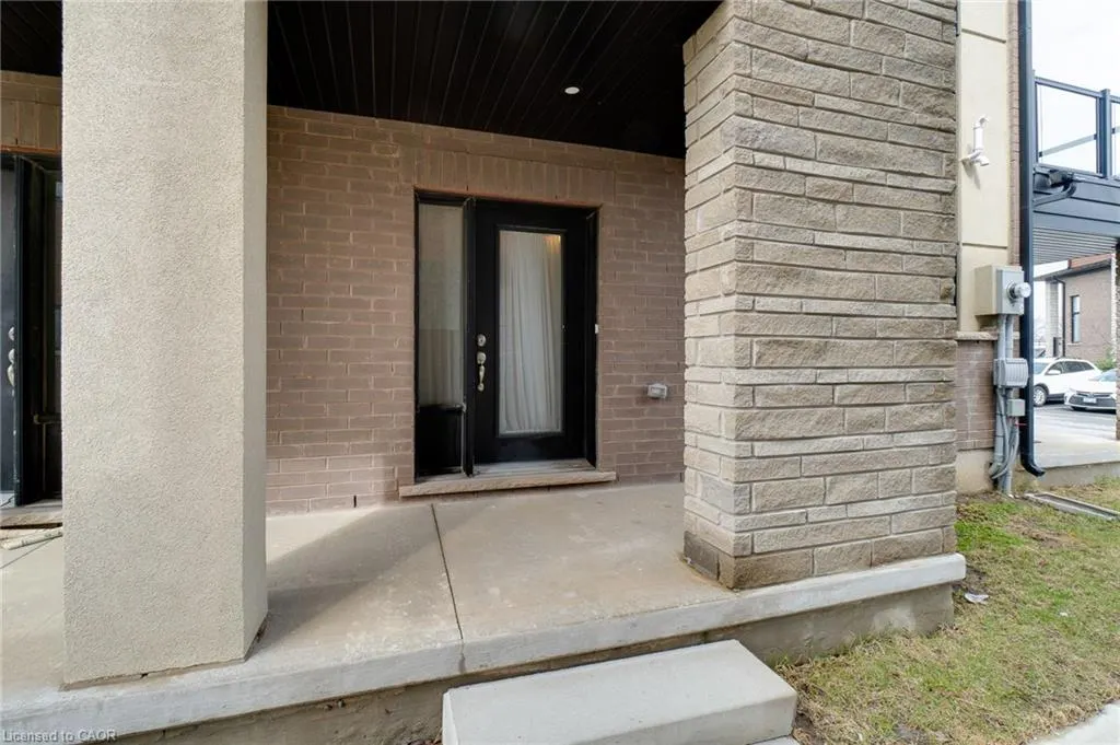 590 North Service Road, #98