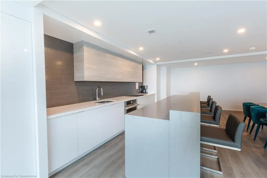 16 Concord Place, #609