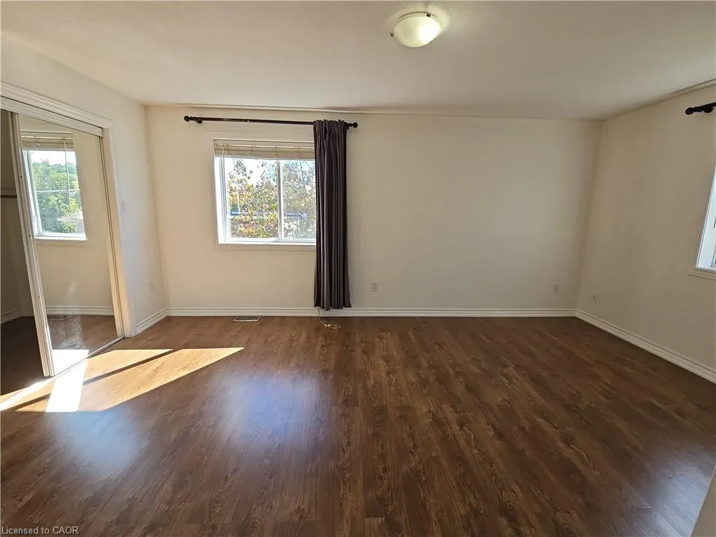 26 Fifth Avenue, #UPPER