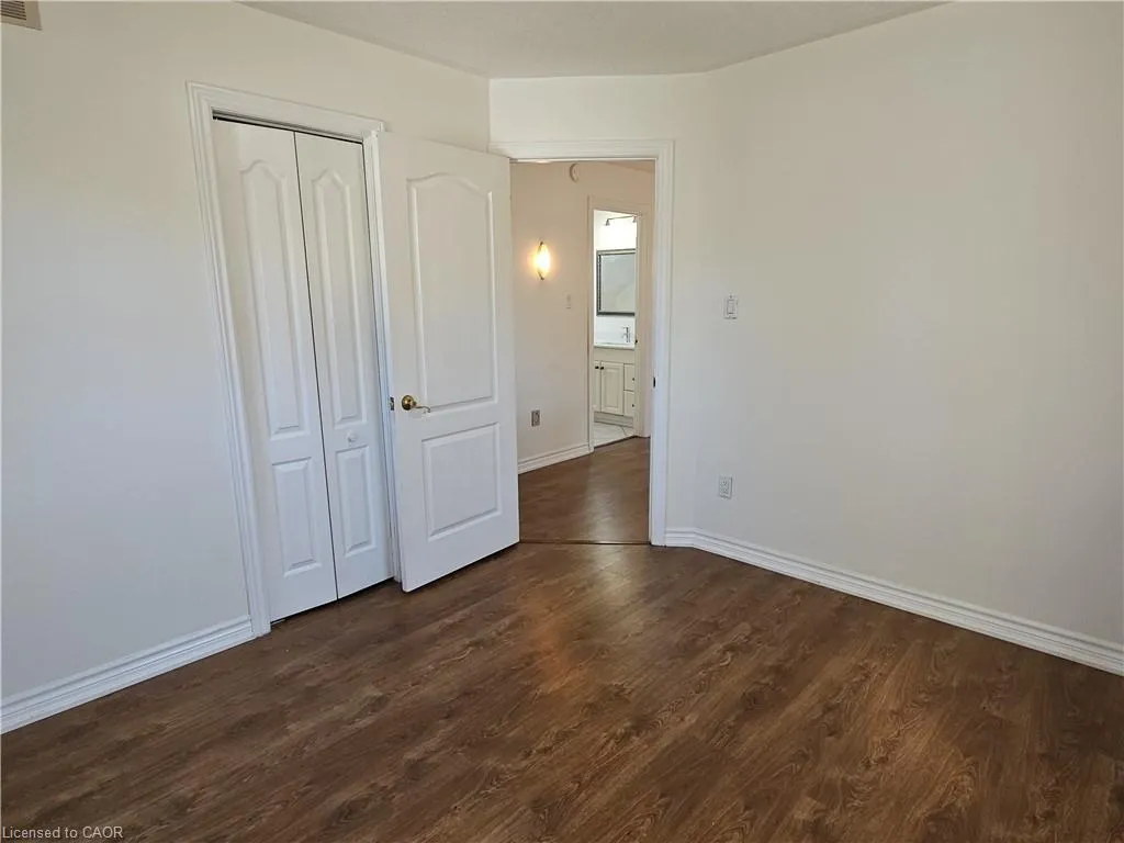 26 Fifth Avenue, #UPPER