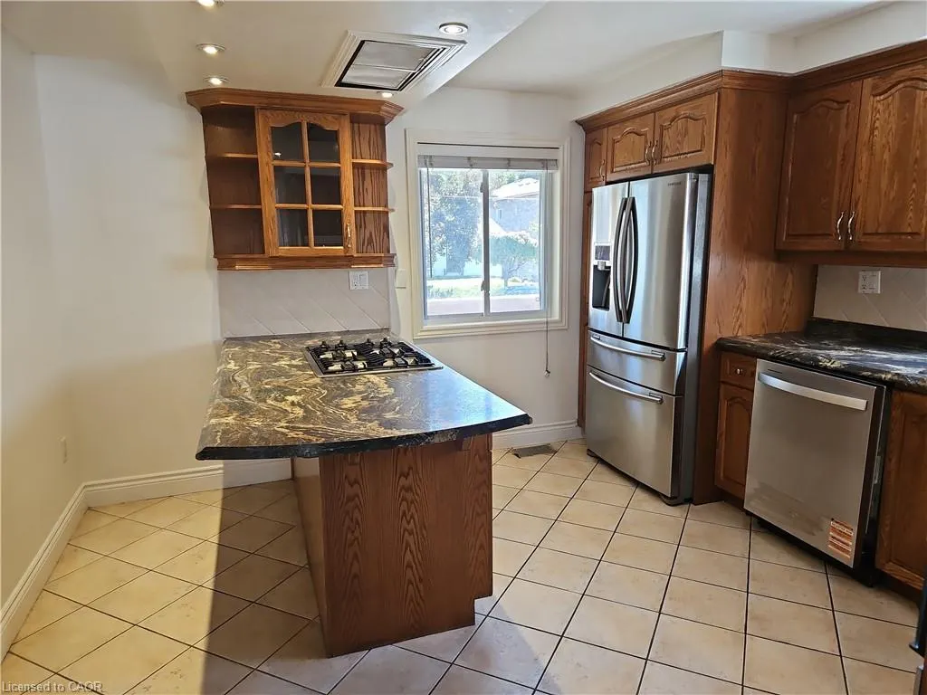 26 Fifth Avenue, #UPPER