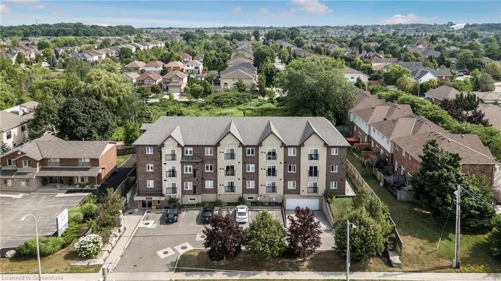 886 Golf Links Road, #302