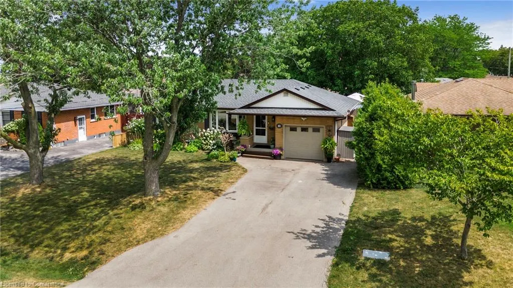 32 Whittaker Avenue