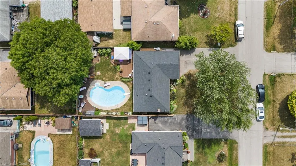 32 Whittaker Avenue