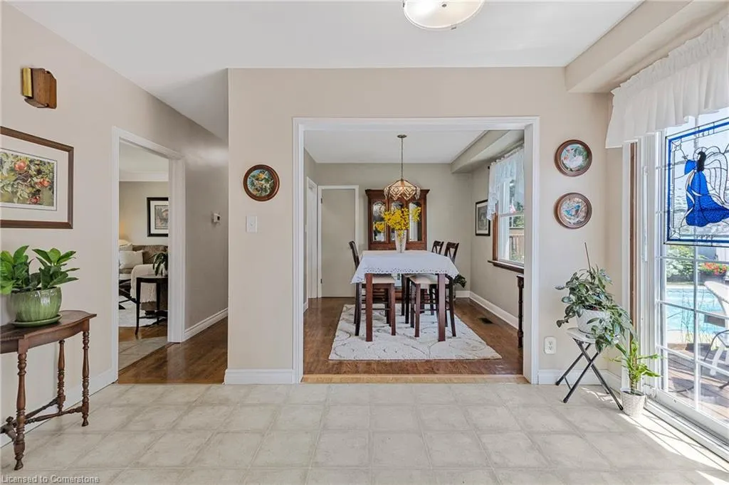 32 Whittaker Avenue