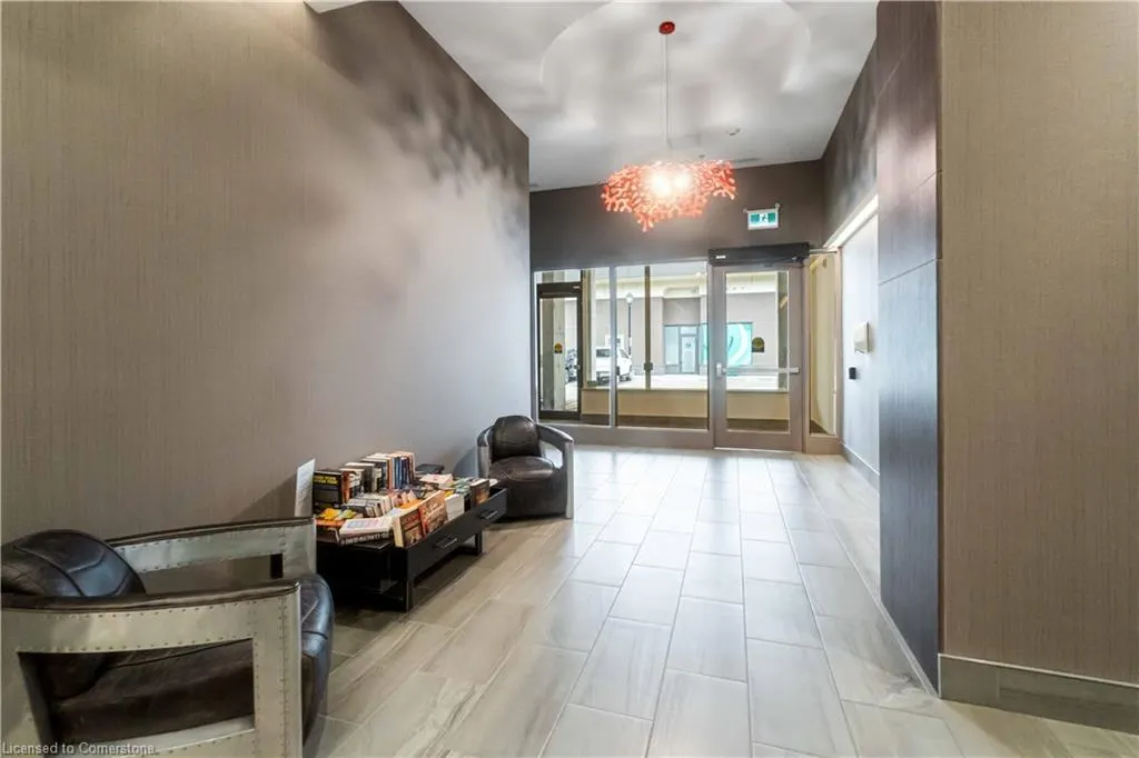 550 North Service Road, #1001