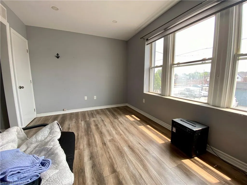 3 Britannia Avenue