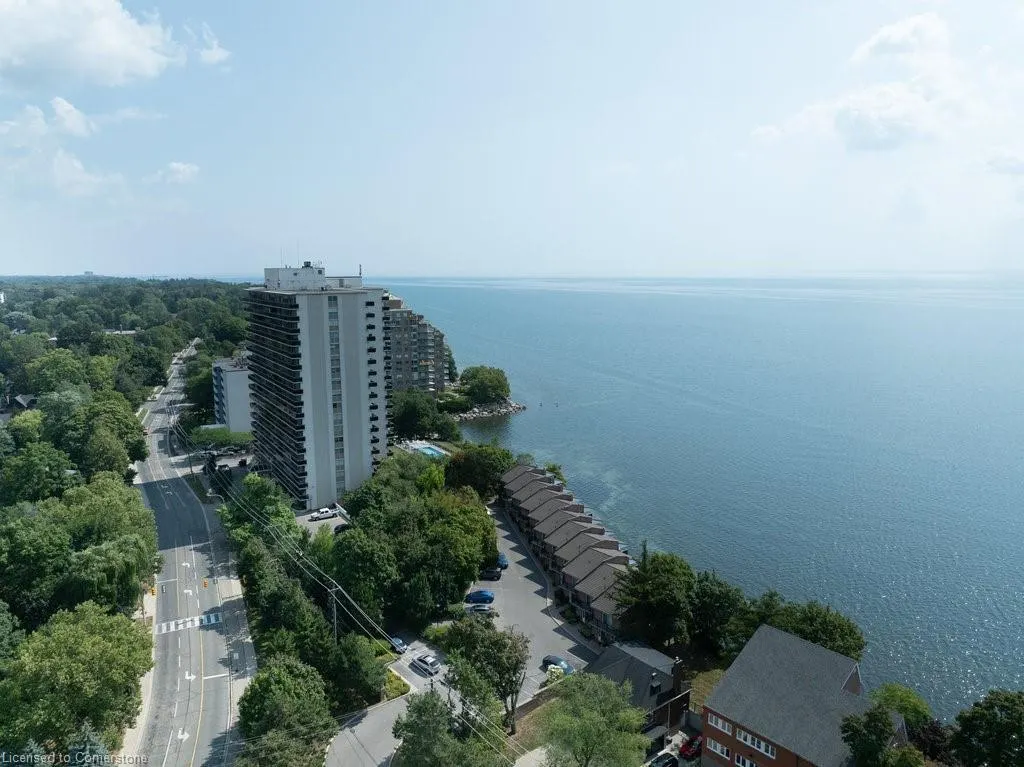 2121 Lakeshore Road, #502